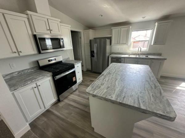 2025 Cavco 220CL24483E Mobile Home