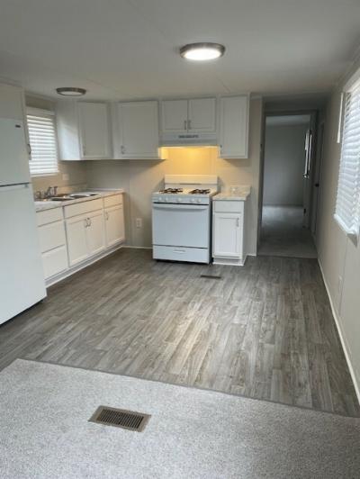 Photo 4 of 9 of home located at 27559 Bordeau Dr #482 Romulus, MI 48174