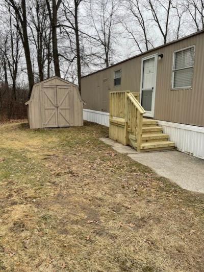 Photo 2 of 9 of home located at 27559 Bordeau Dr #482 Romulus, MI 48174