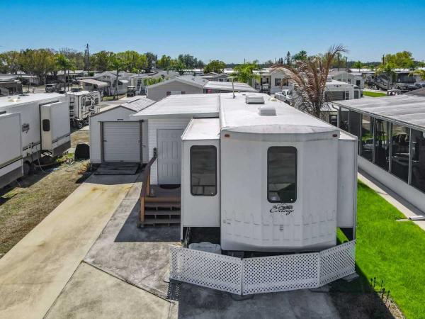 Mobile Home For Sale
