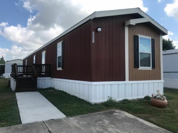 2017 Champion 20-YS1672B Mobile Home