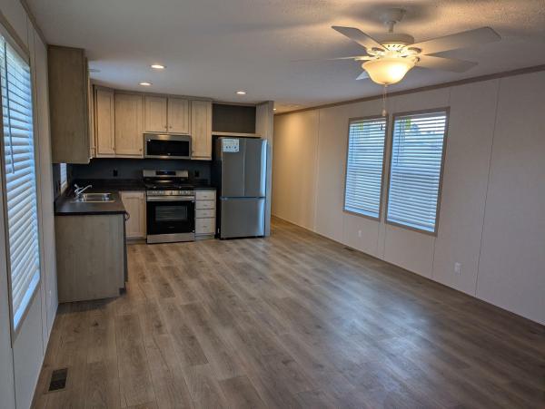 2026 clayton 96CCS16602BH26 Mobile Home