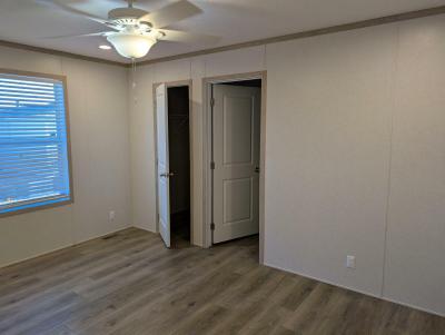 Photo 4 of 7 of home located at 4051 Riverview Circle Mount Clemens, MI 48043