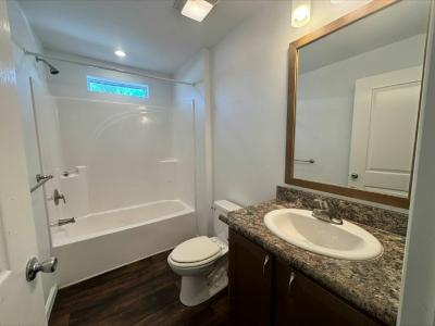 Photo 5 of 8 of home located at 3731 S. Glenstone Ave., #213 Springfield, MO 65804