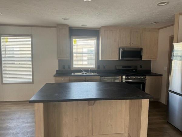 2025 clayton 95CCS24523CH26 Mobile Home