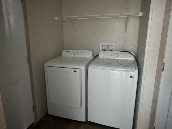 2025 clayton 95CCS24523CH26 Mobile Home