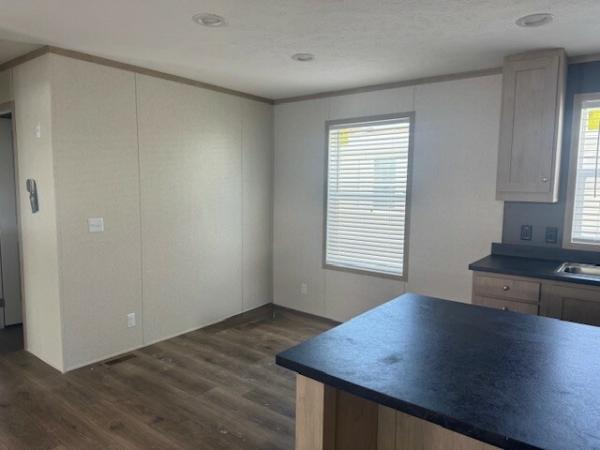 2025 clayton 95CCS24523CH26 Mobile Home