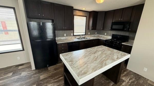 2022 Clayton - Wakarusa Mobile Home