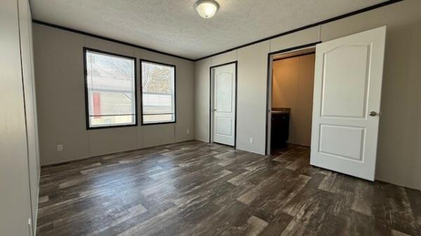 2022 Clayton - Wakarusa Mobile Home