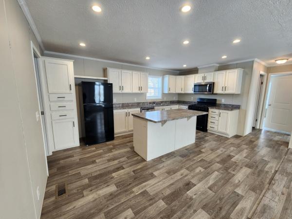 2021 Champion - Topeka Mobile Home