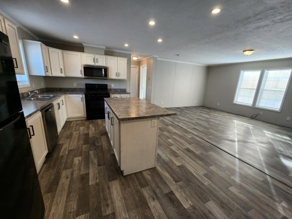 2021 Champion - Topeka Mobile Home