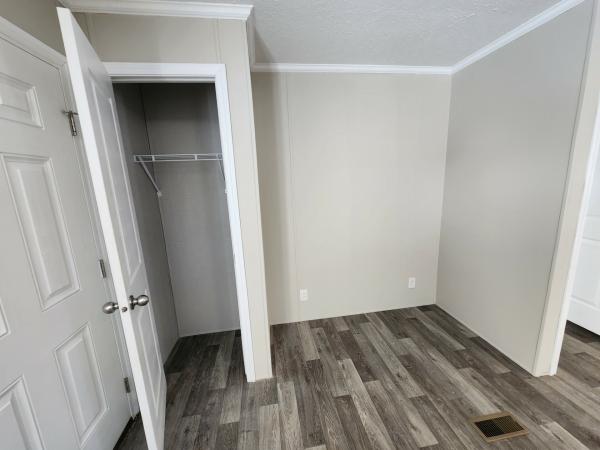 2021 Champion - Topeka Mobile Home