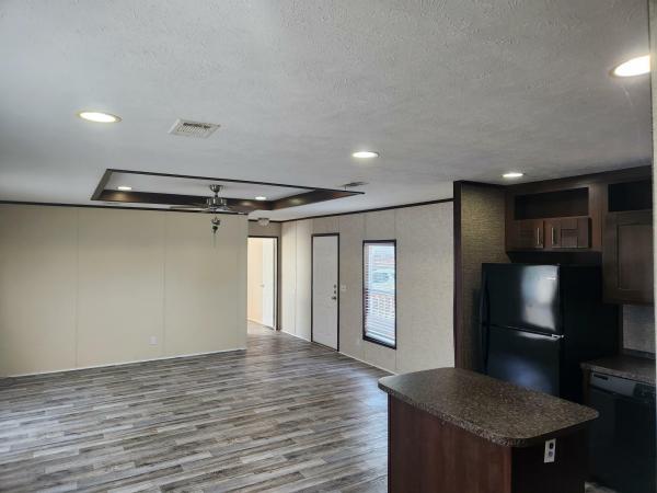 2015 Clayton Homes Inc Xtreme Mobile Home