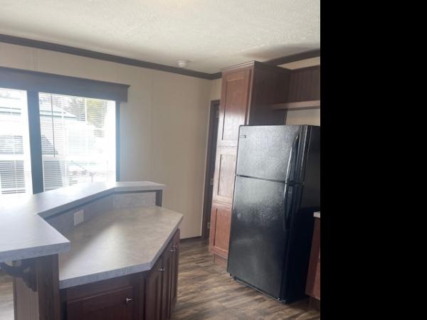 2017 EAGLE RIVER LC -785428  Home