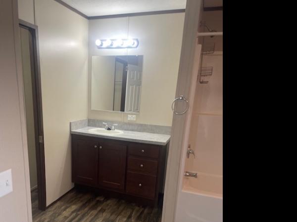 2017 EAGLE RIVER LC -785428  Home
