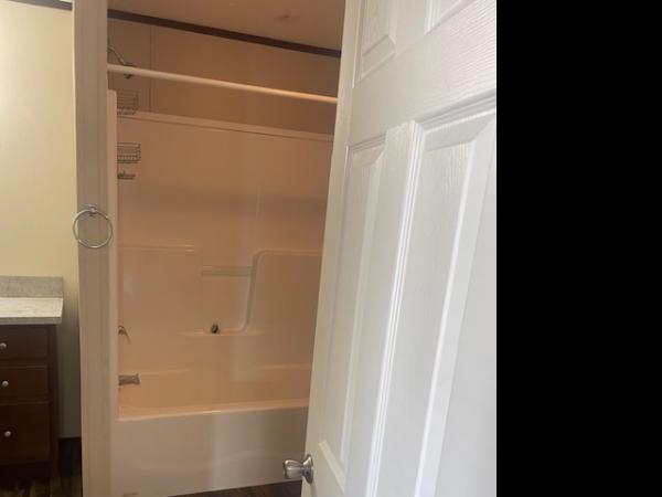 2017 EAGLE RIVER LC -785428  Home