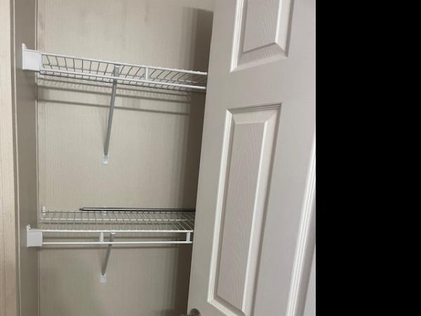 2017 EAGLE RIVER LC -785428  Home