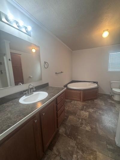 Photo 5 of 6 of home located at 17122 Oliver Macomb, MI 48044