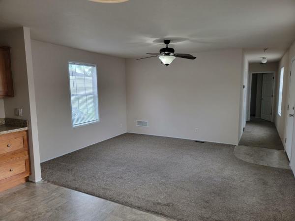 2015 Clayton 95PLS16663A Mobile Home