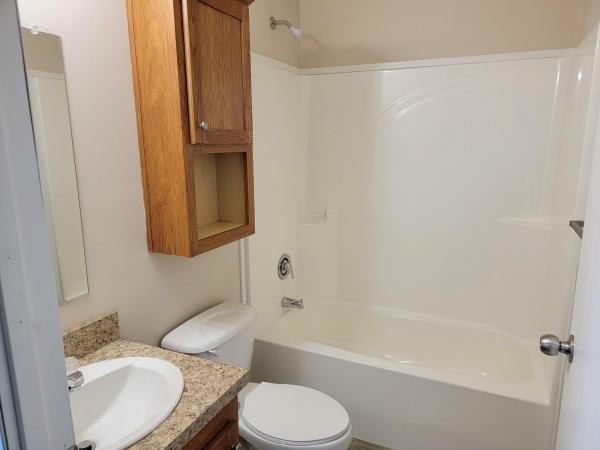 2015 Clayton 95PLS16663A Mobile Home