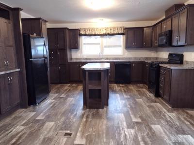 Mobile Home at 23129 Marsh Lot 211 New Boston, MI 48164