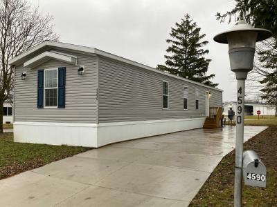 Mobile Home at 4590 Country Way W Lot Tw4590 Saginaw, MI 48603