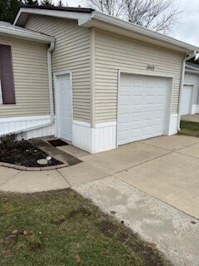 Mobile Home at 3902 Camelot Blvd Anderson, IN 46011