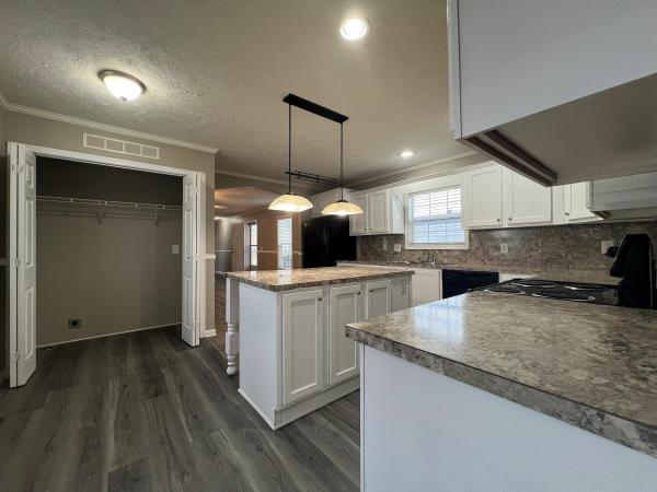 2014 Clayton Homes Inc Community Series Mobile Home