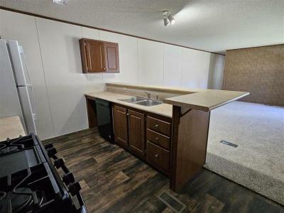 Photo 3 of 13 of home located at 308 Bayport Circle Lot 53 Springport, MI 49284