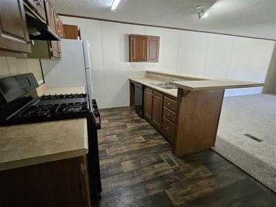 Photo 4 of 13 of home located at 308 Bayport Circle Lot 53 Springport, MI 49284