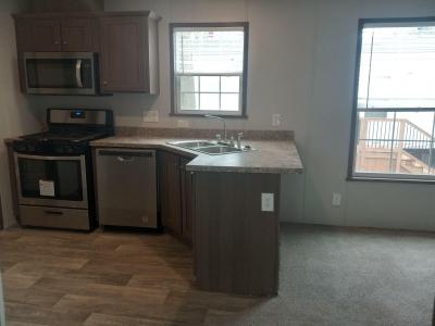 Mobile Home at 100 Mulberry Belleville, MI 48111