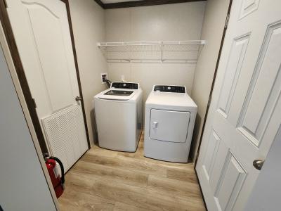 Photo 5 of 5 of home located at 855 W. Jefferson #150 Grand Ledge, MI 48837