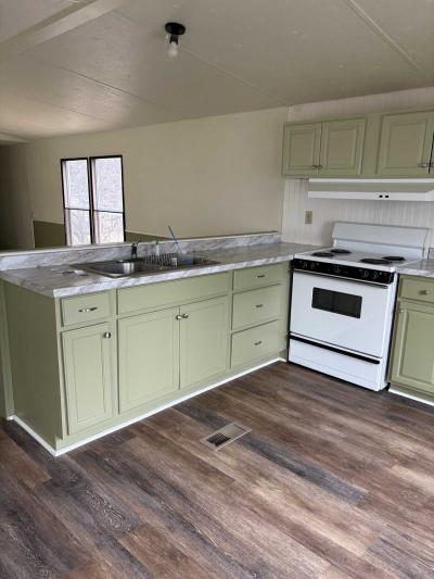 Mobile Home at 106 Carbridge Rd West Stewartstown, PA 17363