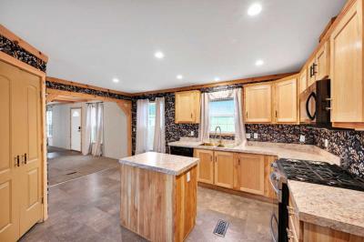 Mobile Home at 60 Penn Valley Vlg Lititz, PA 17543