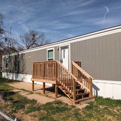 Photo 3 of 13 of home located at 2501 Martin Luther King Dr #625 San Angelo, TX 76903