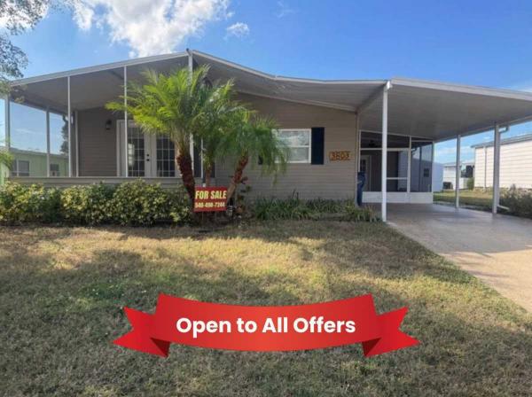 Photo 1 of 2 of home located at 3803 Buena Vista Drive South Ellenton, FL 34222