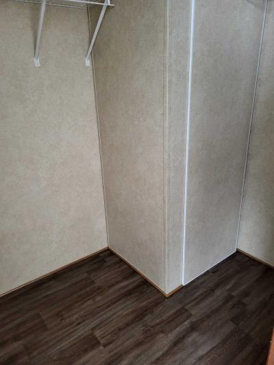 Photo 5 of 11 of home located at 1863 Collins Ct #32 Miilford, MI 48381