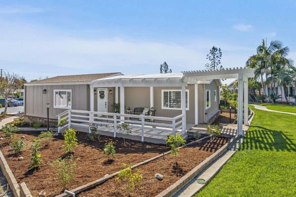 1980 Silvercrest  Mobile Home For Sale