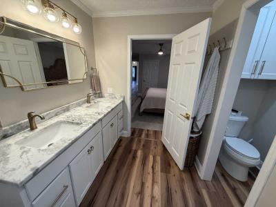 Photo 5 of 28 of home located at 201 Begonia Dr Matteson, IL 60443