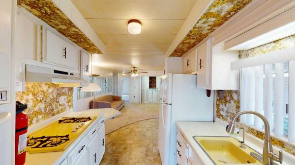 1972 Broadmore Mobile Home