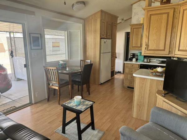 1994 Skyline Manufactured Home