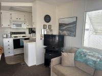 1985 Oaks Manufactured Home