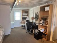 1985 Oaks Manufactured Home