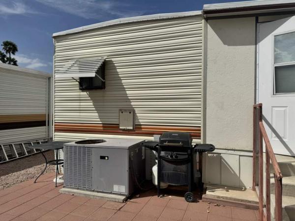 1985 Oaks Manufactured Home