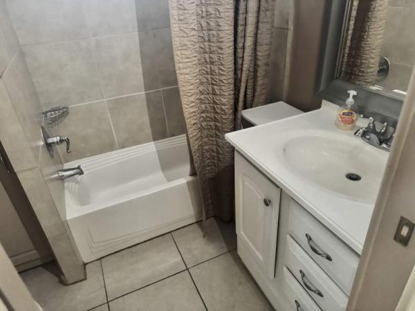 1992 Park Manufactured Home