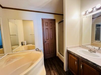 Photo 4 of 8 of home located at 4160 Vincent Court Jackson, MI 49201