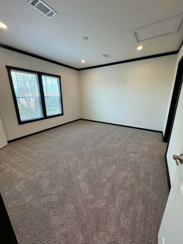 2026 Clayton 32LKS28523CH25 Mobile Home