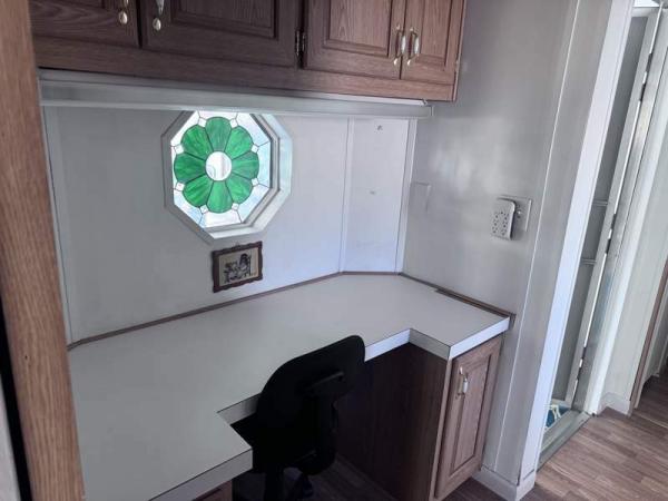 1994 OakP Manufactured Home