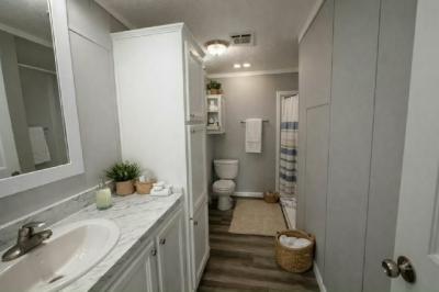 Photo 4 of 7 of home located at 215 Barrow St Apopka, FL 32712