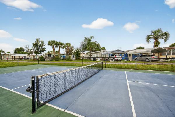 1986 Park Manufactured Home